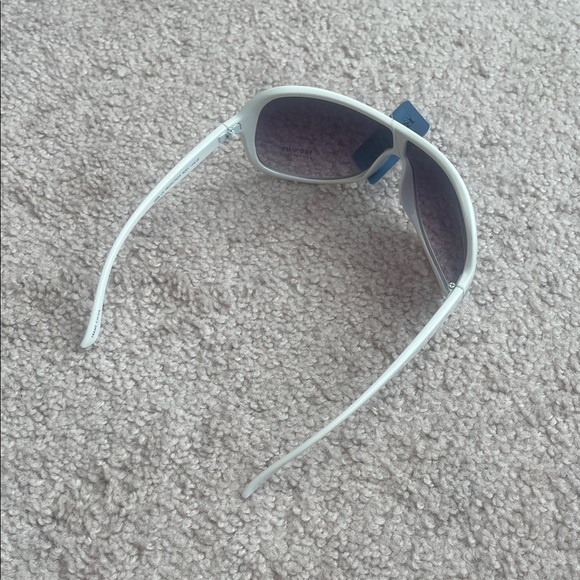 White Sunglasses with Dark Lenses - Picture 5 of 5